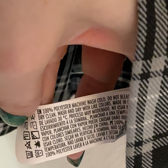 Sale! Forever 21 Plaid Pleated Mini Skirt, Size M, Black/Gray/White, NWT - Picture 5 of 7